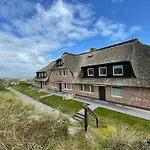 Klaar Kimming Modern Retreat